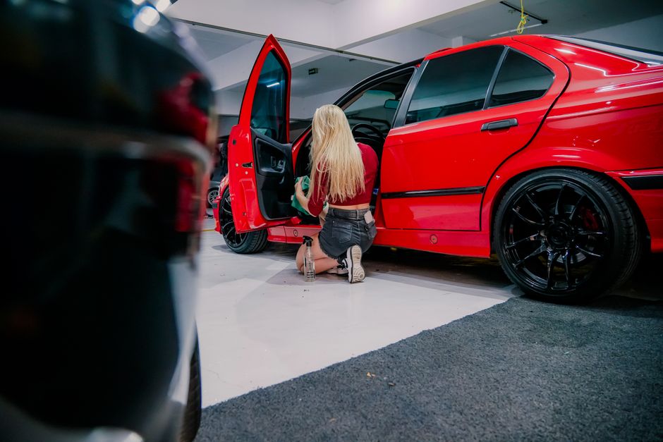 Deep cleaning and interior detailing of a car